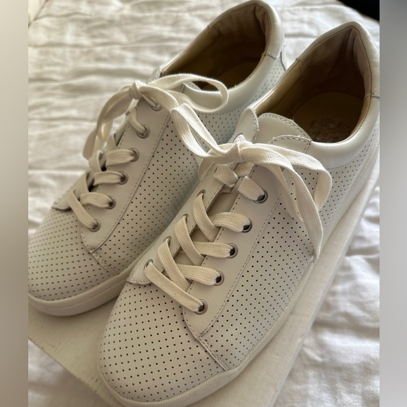 Vince Camuto white sneakers - Picture 5 of 5